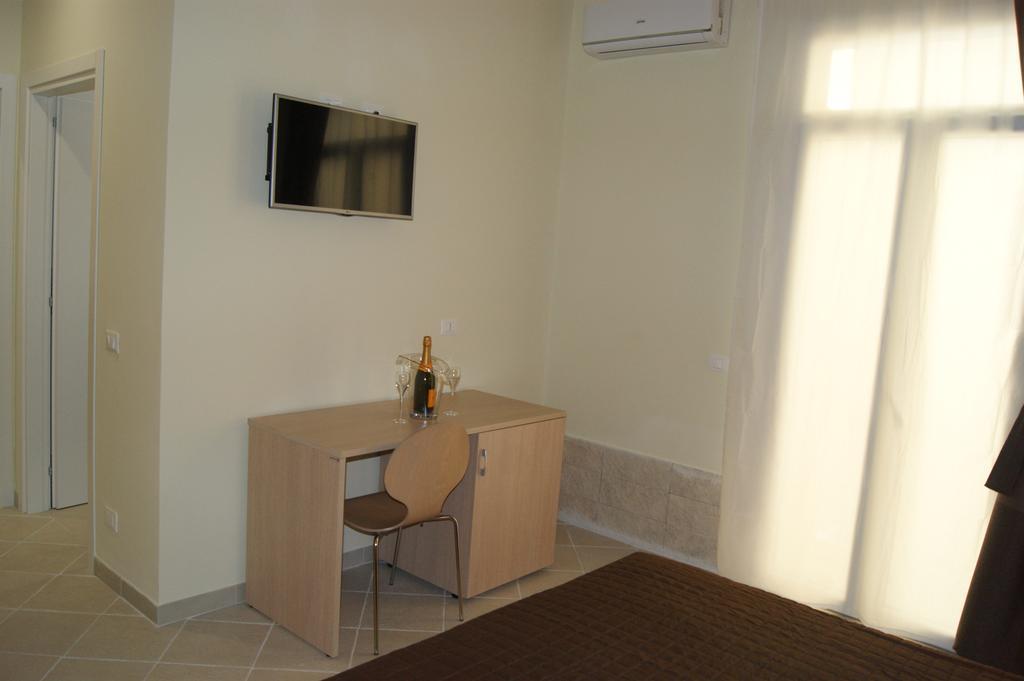 Guest House Golfo Xifonio Augusta Exterior foto
