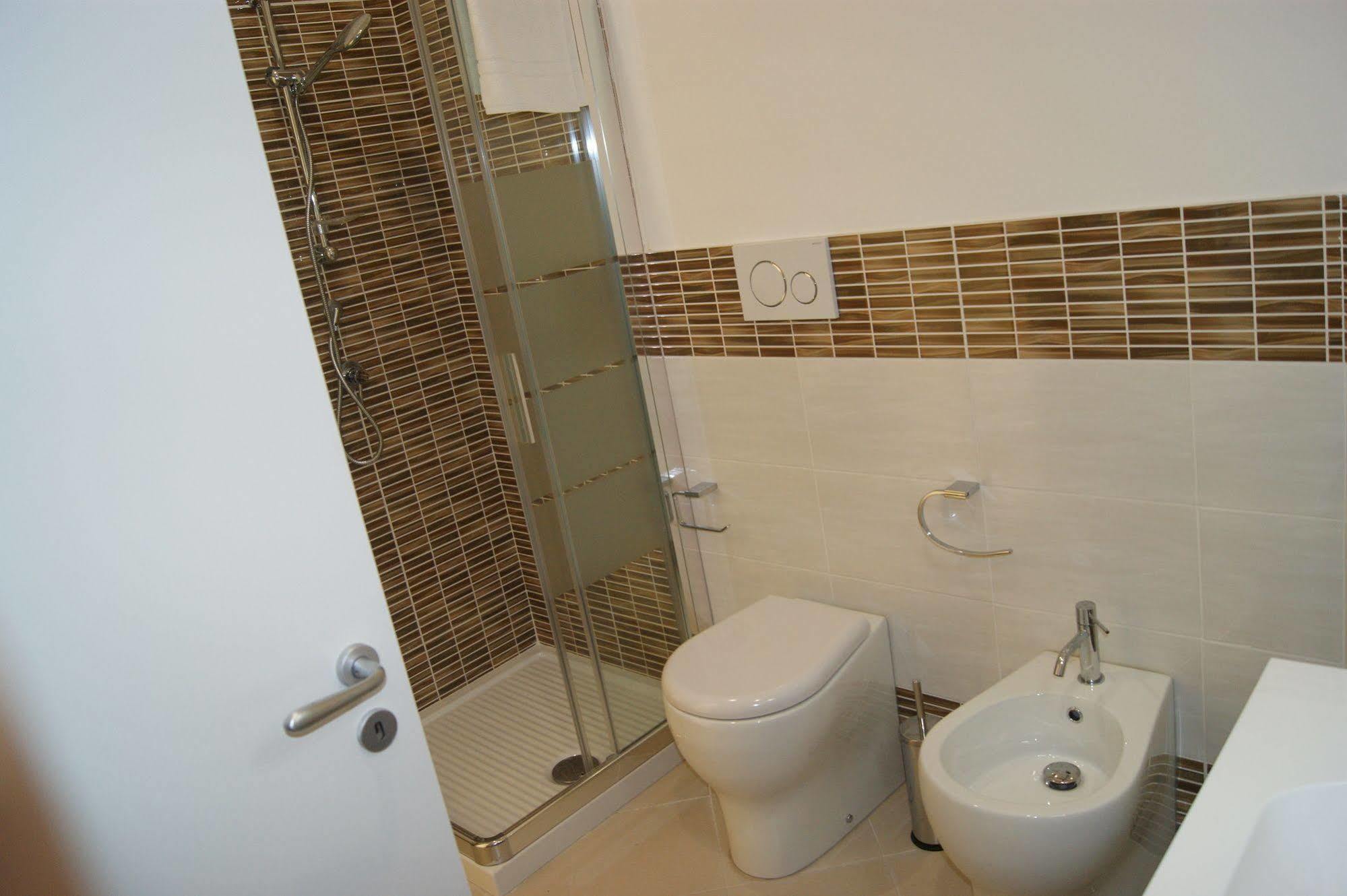 Guest House Golfo Xifonio Augusta Exterior foto