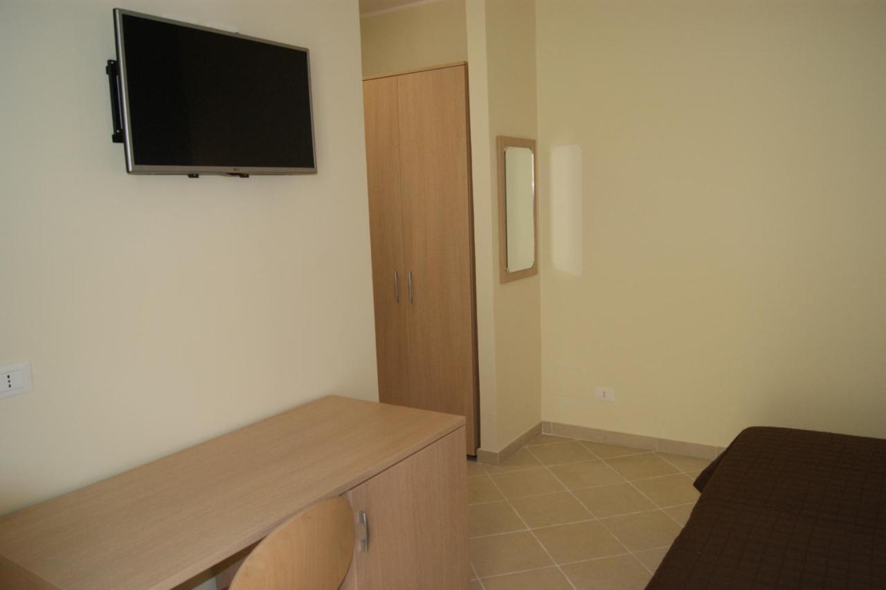 Guest House Golfo Xifonio Augusta Exterior foto